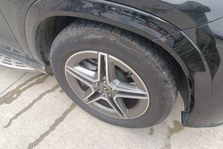 Used Mercedes-Benz GLE 2025 GLE 450 4MATIC Fashion Edition Right Front Wheel Hub