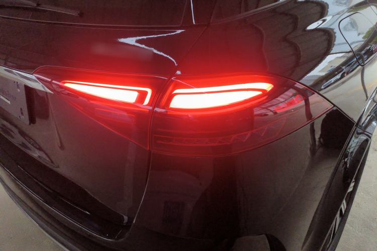 Used Mercedes-Benz GLE 2025-Year Restyled GLE 350 4MATIC Fashion Edition Right Rear Taillight