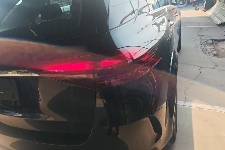 Used Mercedes-Benz GLE 2025-Year Restyled GLE 350 4MATIC Fashion Edition Right Rear Taillight