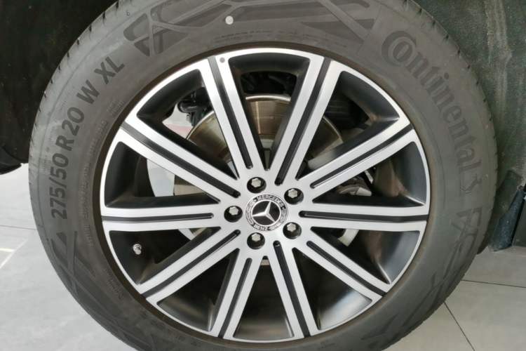 Used Mercedes-Benz GLE 2025-Year Restyled GLE 350 4MATIC Fashion Edition Right Rear Wheel Hub