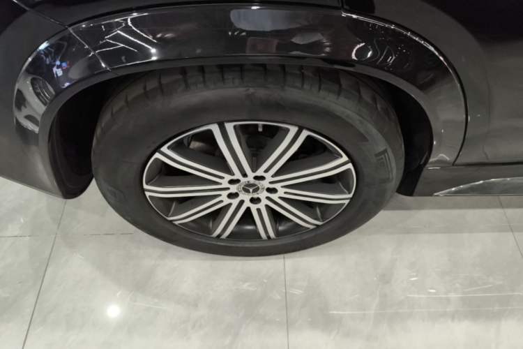 Used Mercedes-Benz GLE 2025 GLE 350 4MATIC Stylish Model Right Rear Wheel Hub