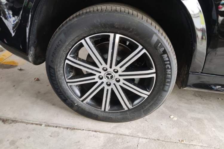Used Mercedes-Benz GLE 2025-Year Restyled GLE 350 4MATIC Fashion Edition Right Rear Wheel Hub