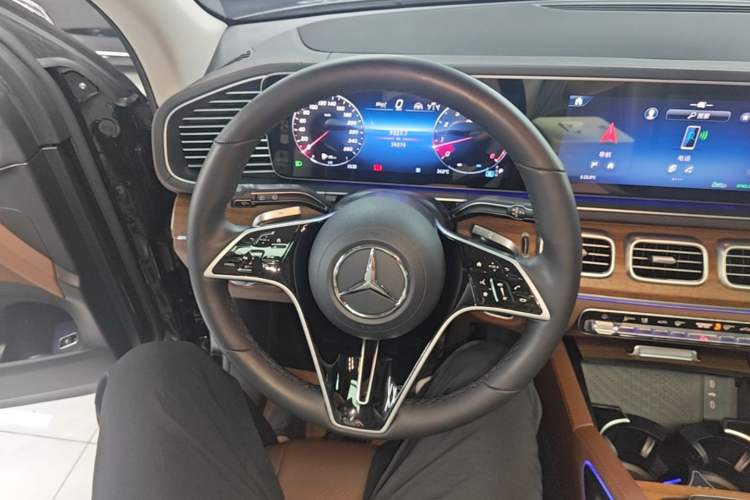 Used Mercedes-Benz GLE 2025 GLE 450 4MATIC Fashion Edition Steering Wheel