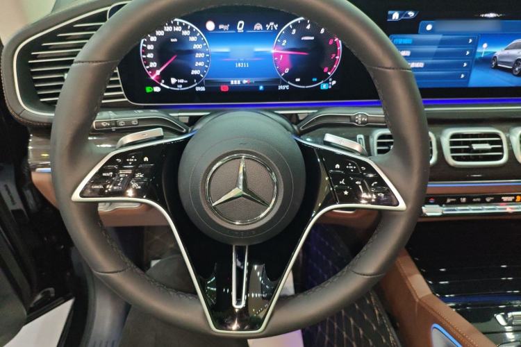 Used Mercedes-Benz GLE 2025 GLE 350 4MATIC Stylish Model Steering Wheel