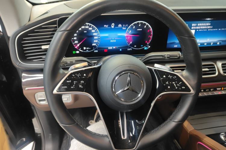 Used Mercedes-Benz GLE 2025 GLE 350 4MATIC Stylish Model Steering Wheel