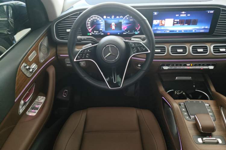 Used Mercedes-Benz GLE 2025 GLE 450 4MATIC Fashion Edition Steering Wheel