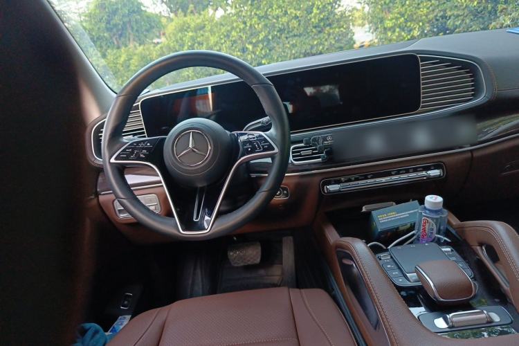 Used Mercedes-Benz GLE 2025 GLE 350 4MATIC Stylish Model Steering Wheel