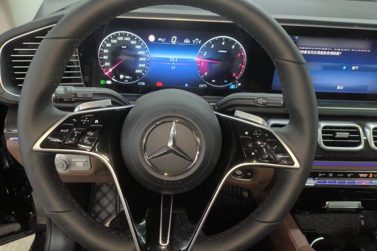 Used Mercedes-Benz GLE 2025-Year Restyled GLE 350 4MATIC Fashion Edition Steering Wheel
