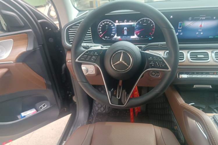 Used Mercedes-Benz GLE 2025 GLE 450 4MATIC Fashion Edition Steering Wheel