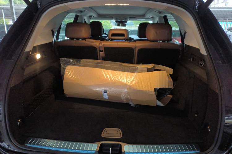 Used Mercedes-Benz GLE 2025-Year Restyled GLE 350 4MATIC Fashion Edition Trunk