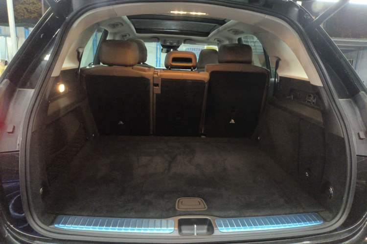 Used Mercedes-Benz GLE 2025-Year Restyled GLE 350 4MATIC Fashion Edition Trunk