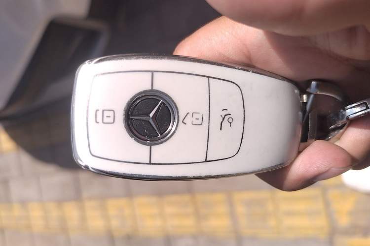 Used Mercedes-Benz GLE 2025 GLE 350 4MATIC Stylish Model Vehicle Key