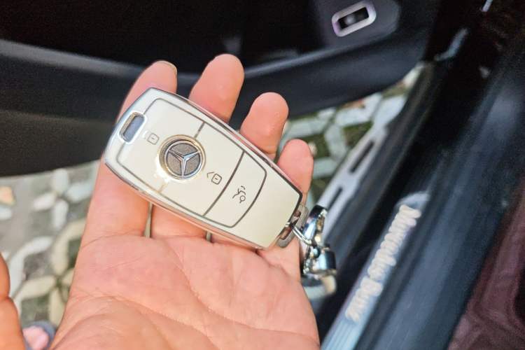Used Mercedes-Benz GLE 2025 GLE 350 4MATIC Stylish Model Vehicle Key