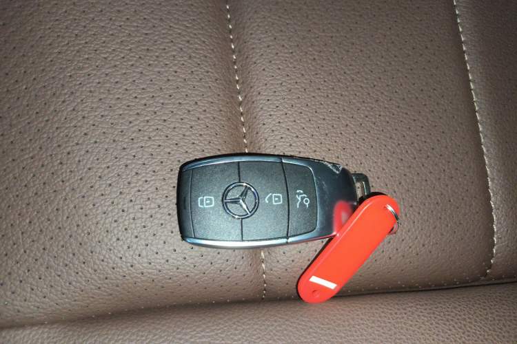 Used Mercedes-Benz GLE 2025-Year Restyled GLE 350 4MATIC Fashion Edition Vehicle Key