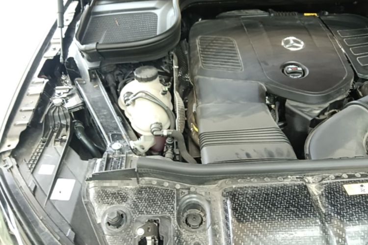 Used Mercedes-Benz GLE 2025 GLE 350 4MATIC Stylish Model Engine Bay Right