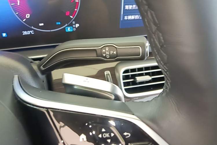 Used Mercedes-Benz GLE 2025 GLE 350 4MATIC Stylish Model Gear Lever