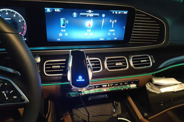 Used Mercedes-Benz GLE 2026 GLE 350 4MATIC Dynamic Model Audio And AC Panel