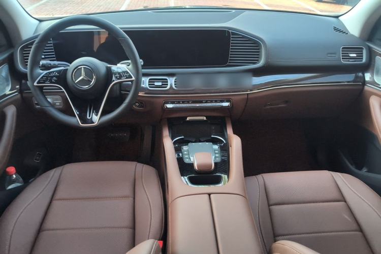 Used Mercedes-Benz GLE 2026 GLE 350 4MATIC Dynamic Model Center Console