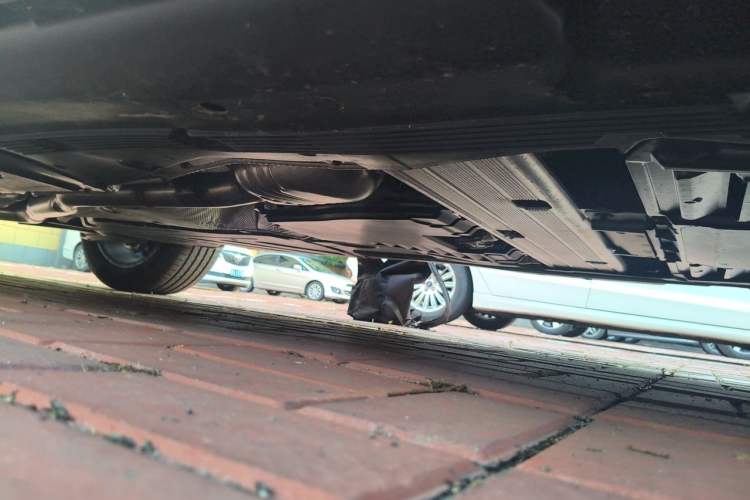 Used Mercedes-Benz GLE 2026 GLE 350 4MATIC Dynamic Model Chassis Front Right