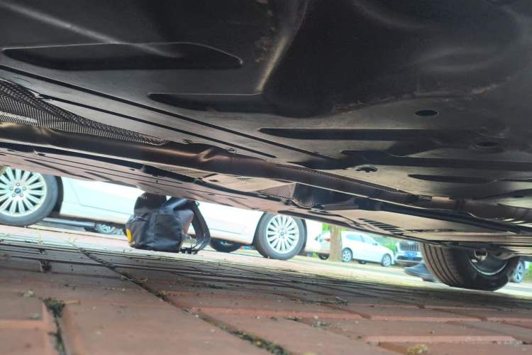 Used Mercedes-Benz GLE 2026 GLE 350 4MATIC Dynamic Model Chassis Rear Right