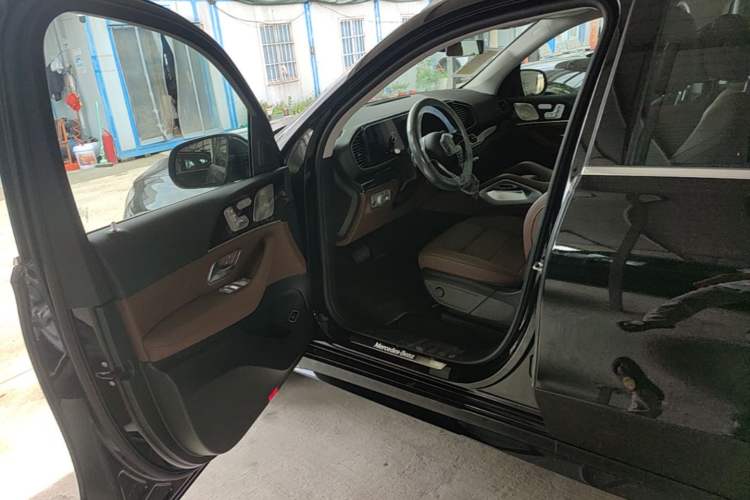 Used Mercedes-Benz GLE 2026 GLE 350 4MATIC Dynamic Model Driver Seat