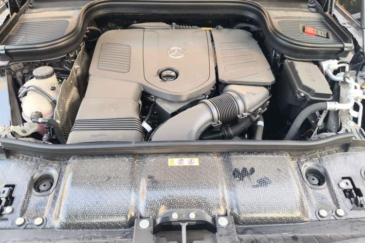 Used Mercedes-Benz GLE 2026 GLE 350 4MATIC Dynamic Model Engine Bay