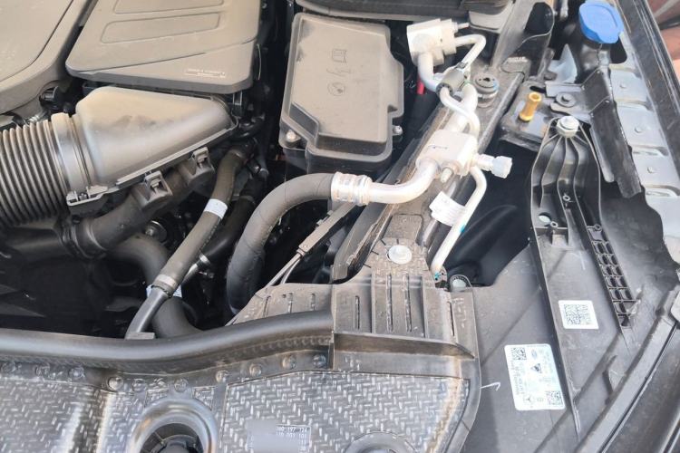 Used Mercedes-Benz GLE 2026 GLE 350 4MATIC Dynamic Model Engine Bay Left