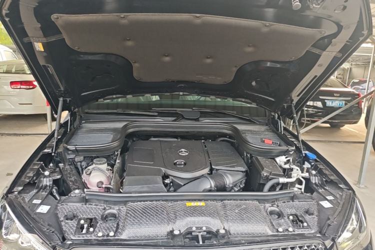 Used Mercedes-Benz GLE 2026 Model GLE 350 4MATIC Fashion Version Engine Bay