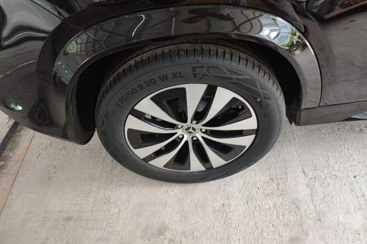 Used Mercedes-Benz GLE 2026 GLE 350 4MATIC Dynamic Model Exterior 5