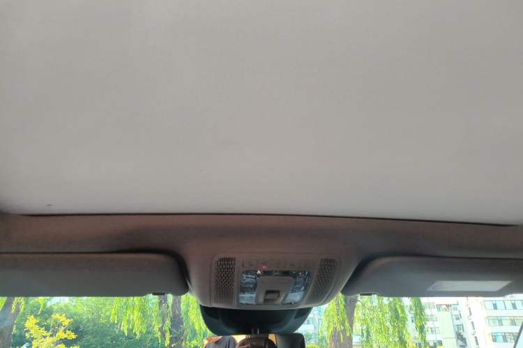 Used Mercedes-Benz GLE 2026 GLE 350 4MATIC Dynamic Model Headliner