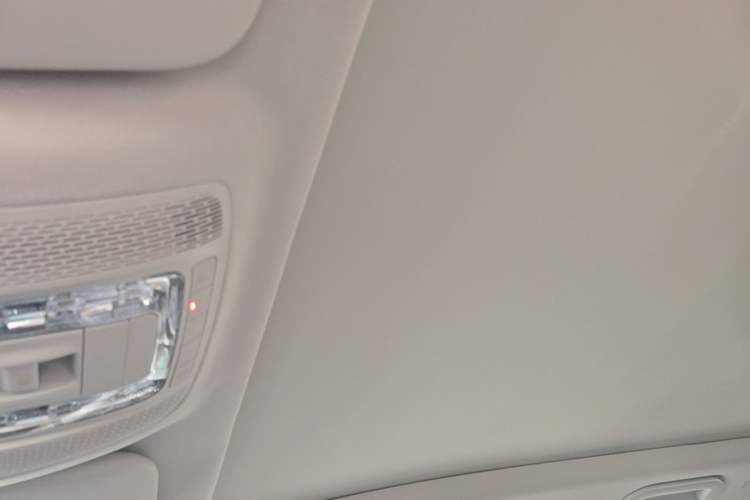Used Mercedes-Benz GLE 2026 Model GLE 350 4MATIC Fashion Version Headliner