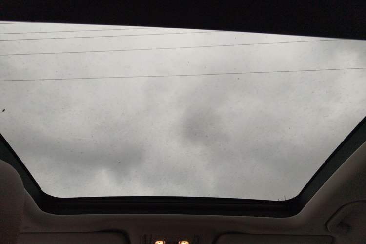 Used Mercedes-Benz GLE 2026 GLE 350 4MATIC Dynamic Model Headliner