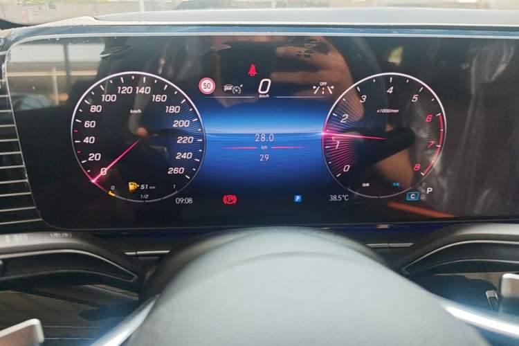 Used Mercedes-Benz GLE 2026 Model GLE 350 4MATIC Fashion Version Instrument Cluster