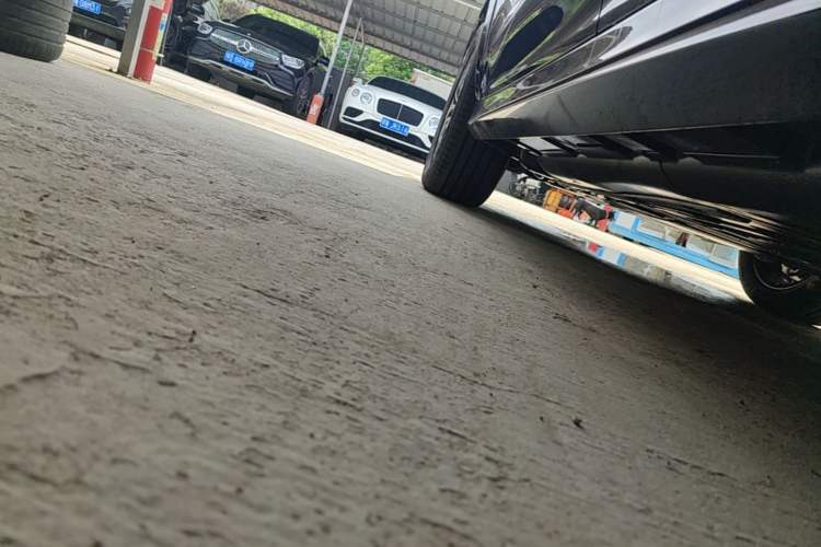 Used Mercedes-Benz GLE 2026 GLE 350 4MATIC Dynamic Model Left Side Sill