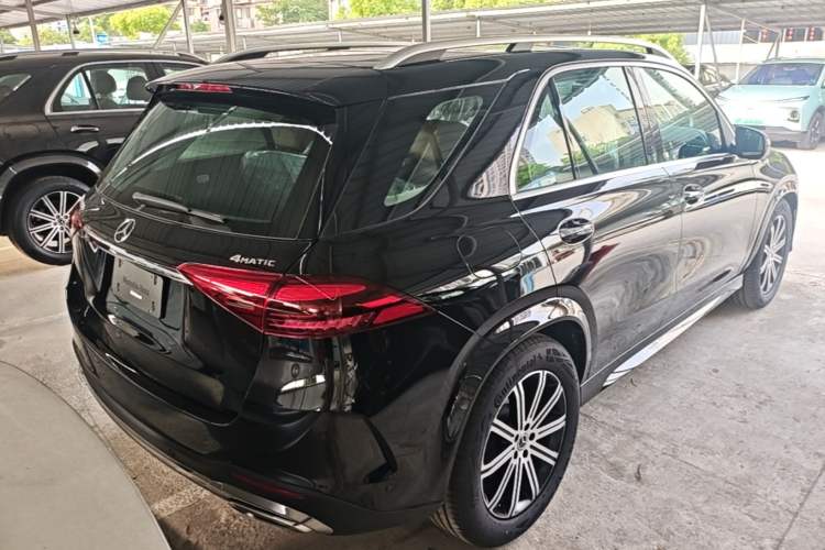Used Mercedes-Benz GLE 2026 Model GLE 350 4MATIC Fashion Version Rear Right 45 Deg