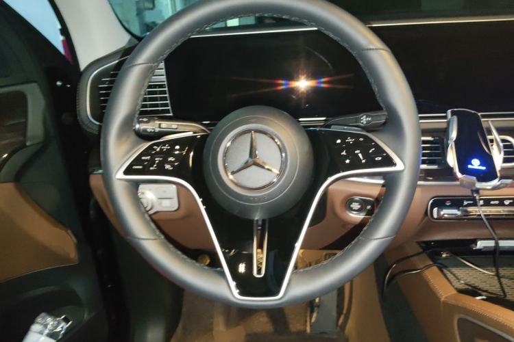 Used Mercedes-Benz GLE 2026 GLE 350 4MATIC Dynamic Model Steering Wheel