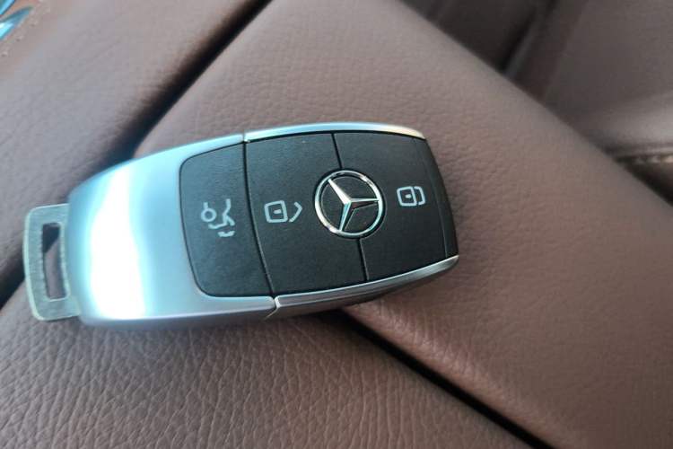 Used Mercedes-Benz GLE 2026 GLE 350 4MATIC Dynamic Model Vehicle Key