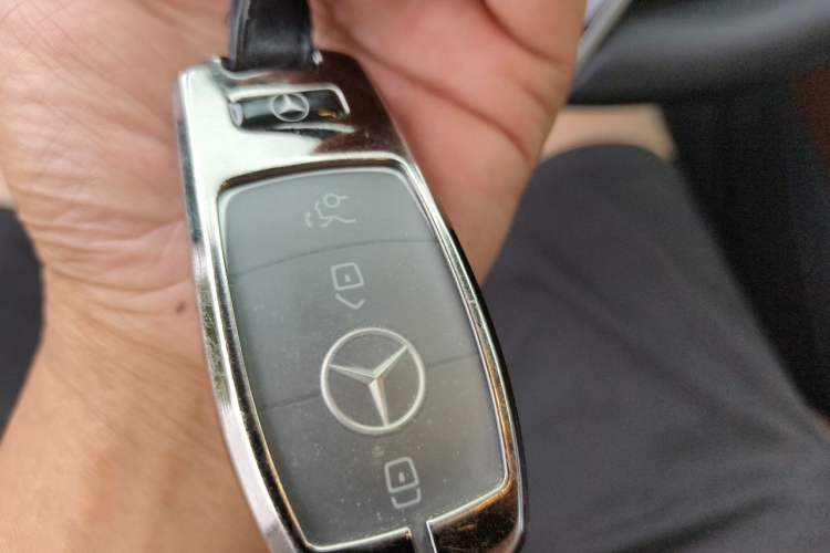 Used Mercedes-Benz GLE 2026 GLE 350 4MATIC Dynamic Model Vehicle Key