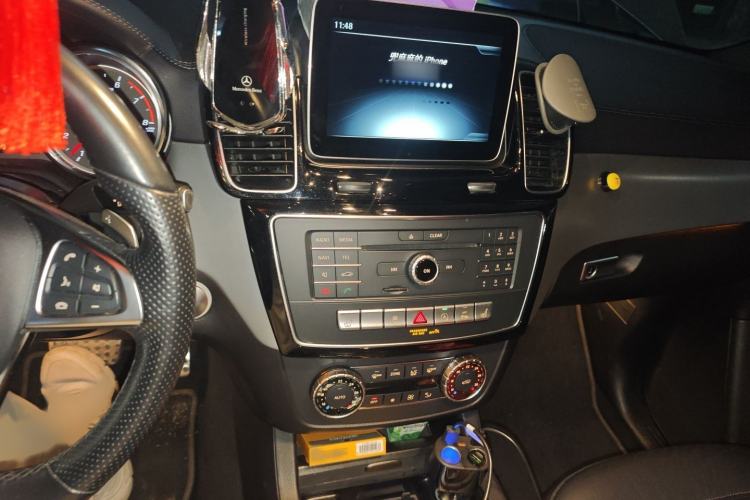 Used Mercedes-Benz GLE AMG 2017 AMG GLE 43 4MATIC Audio And AC Panel