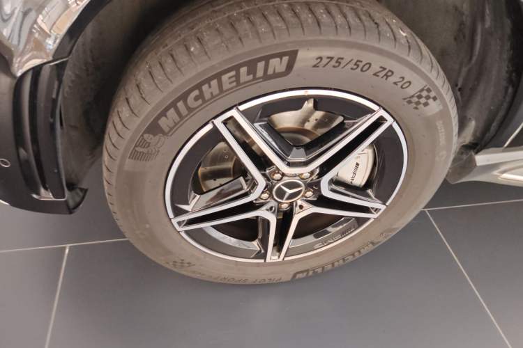 Used Mercedes-Benz GLE AMG 2020 AMG GLE 53 4MATIC+ Left Front Wheel Hub