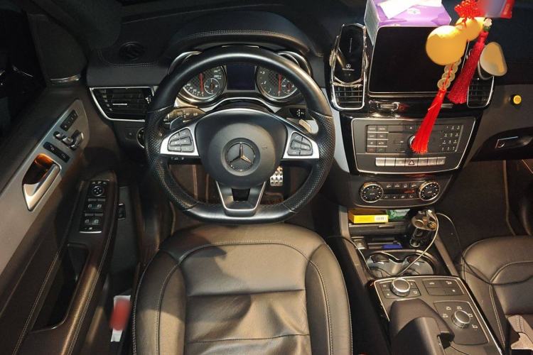 Used Mercedes-Benz GLE AMG 2017 AMG GLE 43 4MATIC Steering Wheel