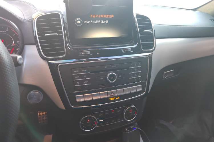 Used Mercedes-Benz GLE AMG 2015 AMG GLE 63 4MATIC Audio And AC Panel