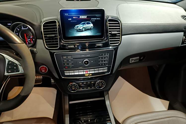 Used Mercedes-Benz GLE AMG 2015 AMG GLE 63 4MATIC Audio And AC Panel