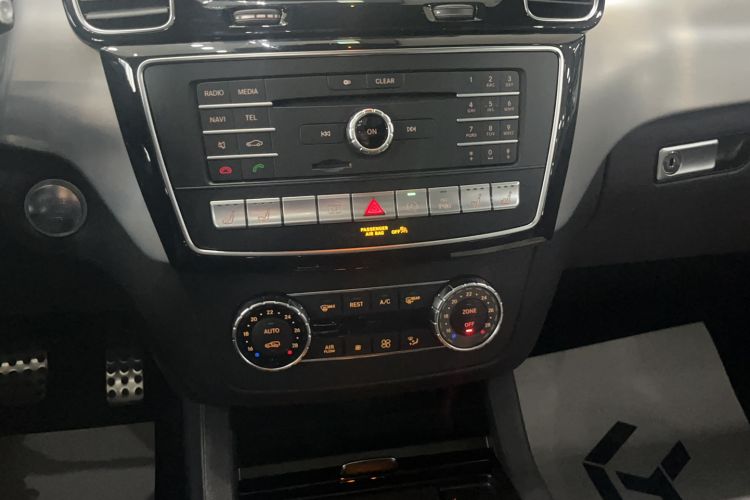 Used Mercedes-Benz GLE AMG 2015 AMG GLE 63 4MATIC Audio And AC Panel