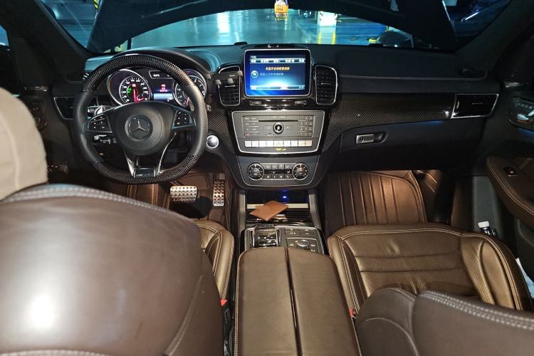 Used Mercedes-Benz GLE AMG 2015 AMG GLE 63 4MATIC Center Console