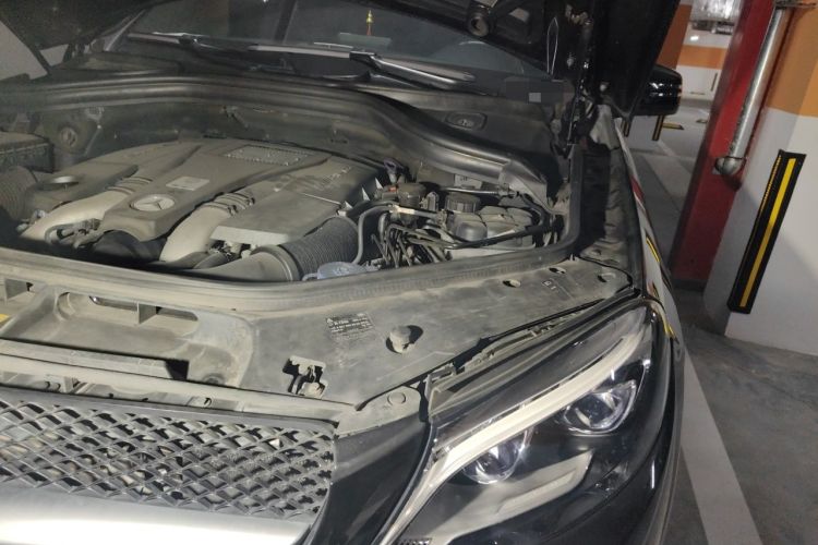Used Mercedes-Benz GLE AMG 2015 AMG GLE 63 4MATIC Engine Bay Left
