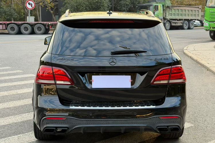 Used Mercedes-Benz GLE AMG 2015 AMG GLE 63 4MATIC Exterior 4