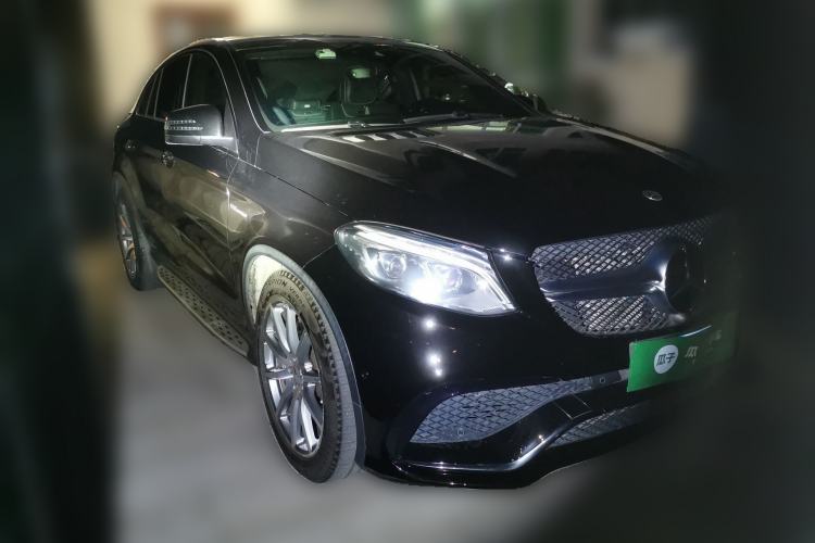 Used Mercedes-Benz GLE AMG 2015 AMG GLE 63 4MATIC Front Right 45 Deg