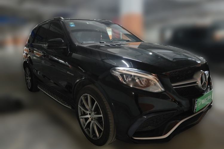 Used Mercedes-Benz GLE AMG 2015 AMG GLE 63 4MATIC Front Right 45 Deg