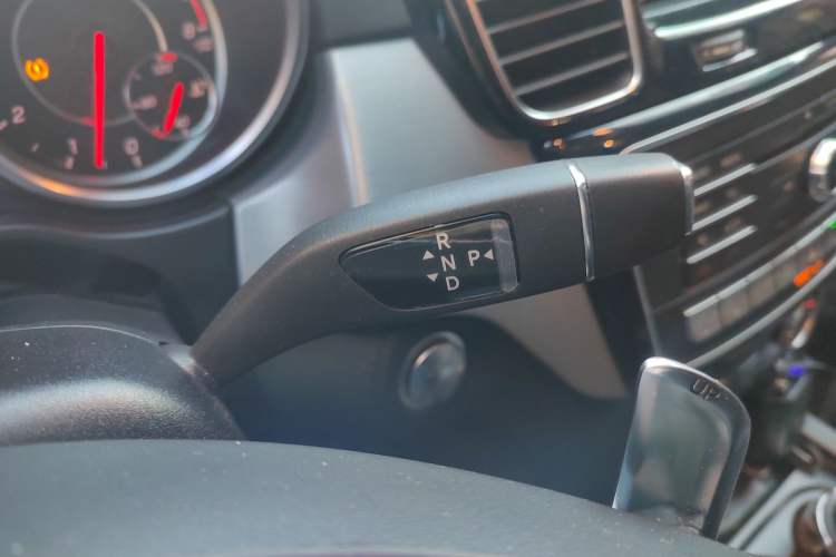 Used Mercedes-Benz GLE AMG 2015 AMG GLE 63 4MATIC Gear Lever